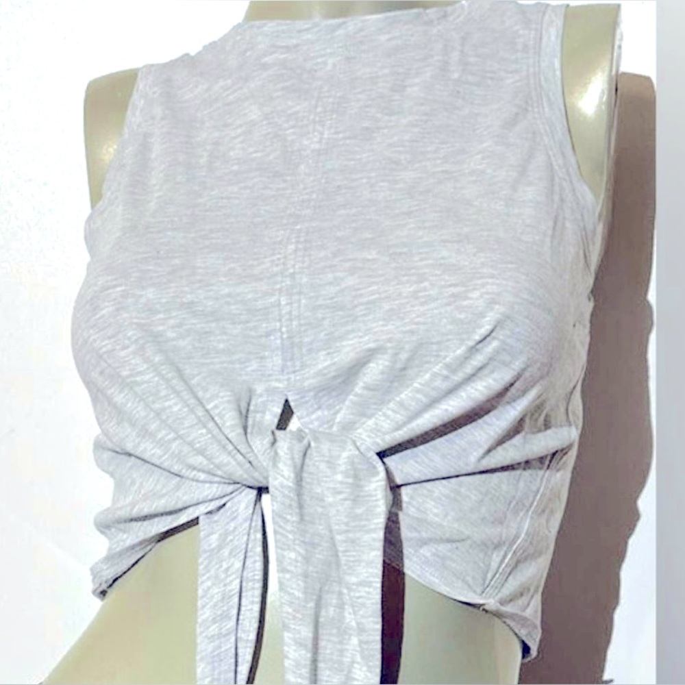 Lululemon Crop Top with tie